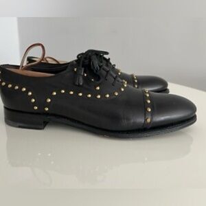 Gucci Betis Glamour Nero black leather gold-studded lace-up Oxford shoe EUC